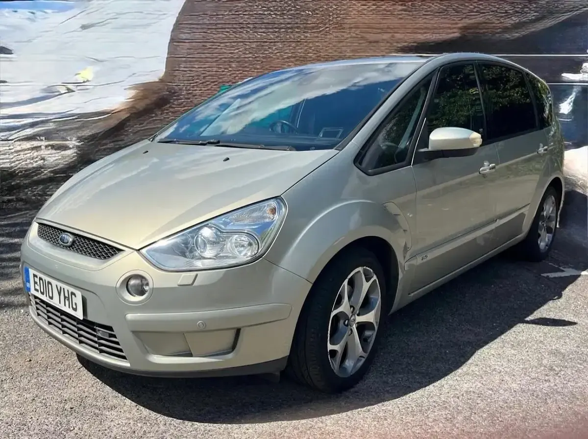 Używany Ford S-MAX Titanium 2010 Srebrny Minivan
