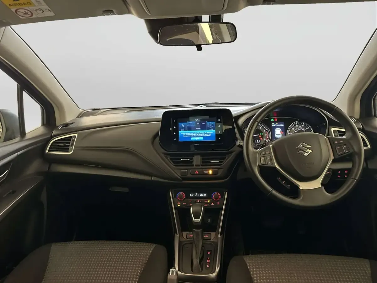 Używany Suzuki SX4 115 KM (84 kW) 2023 Czarny Hatchback