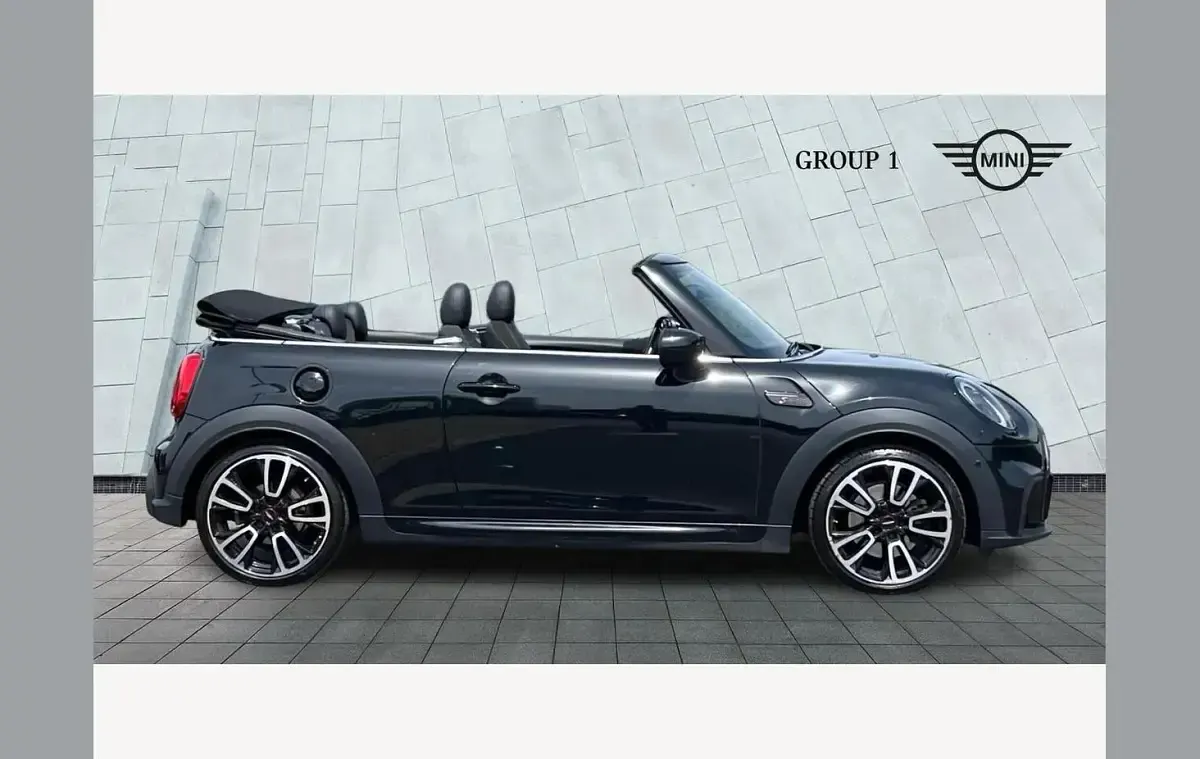Usado Mini Cooper S Cabriolet Sport 192 CV (141 kW) 2023 Negro Descapotable