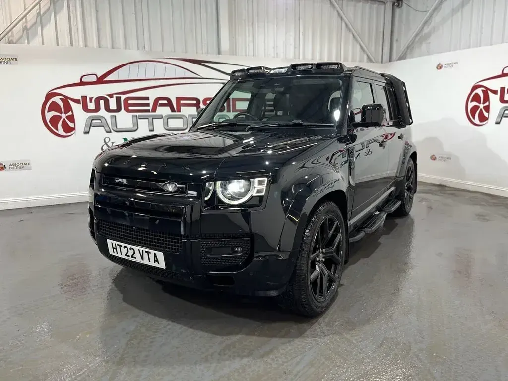 Used Land Rover Defender S 250 HP (183 kW) 2022 Black SUV