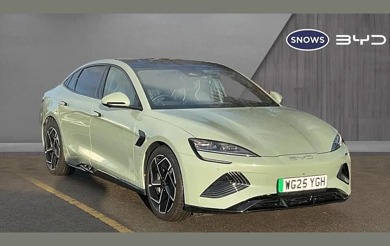 Green New 2025 BYD Seal Design Sedan | £32,495 (Fair price) - Image 1/4