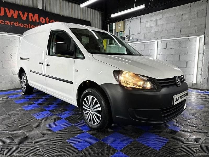 Used VW Caddy Maxi Startline 102 HP (75 kW) 2014 White MPV