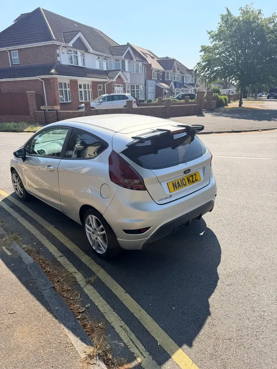 Used Ford Fiesta Zetec 2010 Silver Hatchback