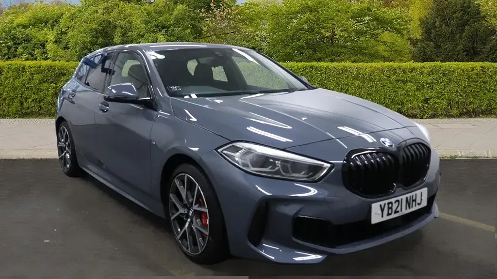 Usado BMW 128 Comfort Edition 265 CV (194 kW) 2021 Utilitario