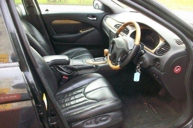 Used Jaguar S-Type S 240 HP (176 kW) 2000 Sedan
