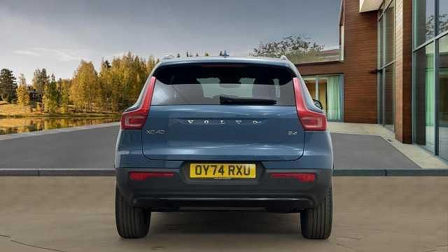 Used Volvo XC40 Plus 194 HP (142 kW) 2025 SUV