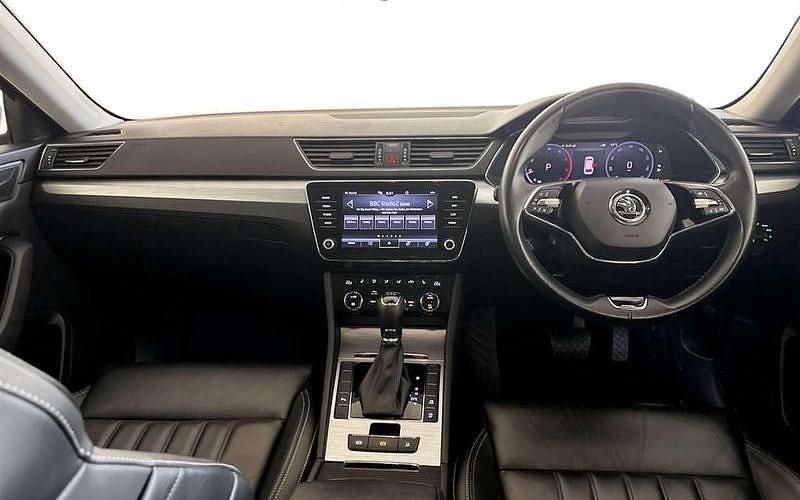 Used Skoda Superb SE Technology 150 HP (110 kW) 2023 Estate