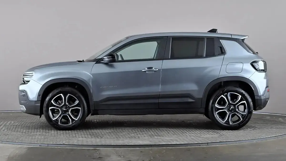 Używany Jeep Avenger Summit 100 KM (73 kW) 2024 Szary SUV