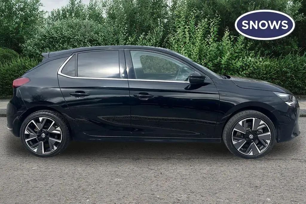 Used Vauxhall Corsa-e Elite 50 kW (68 HP) 2021 Hatchback