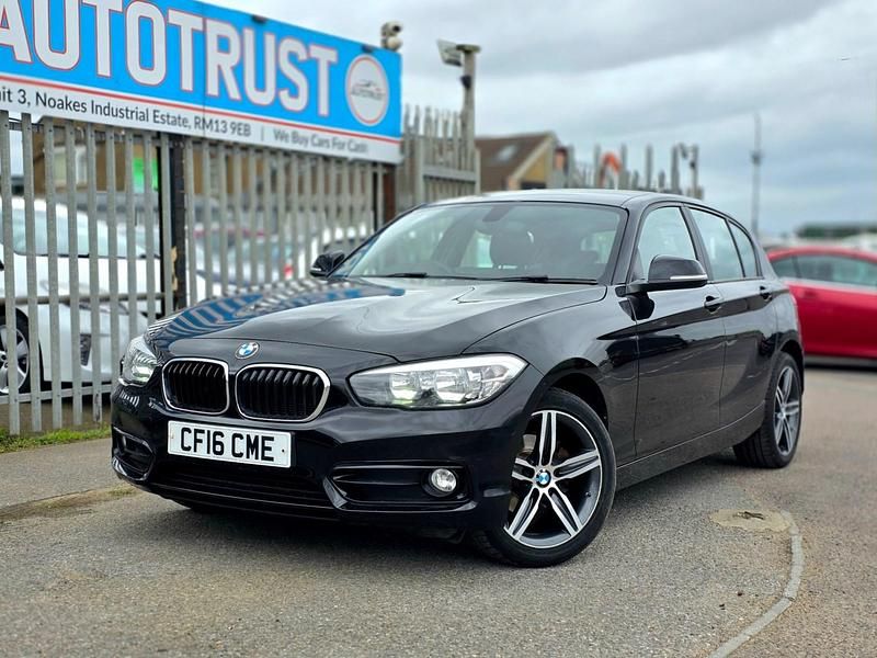 Used BMW 118 Sport Line 2016 Black Hatchback