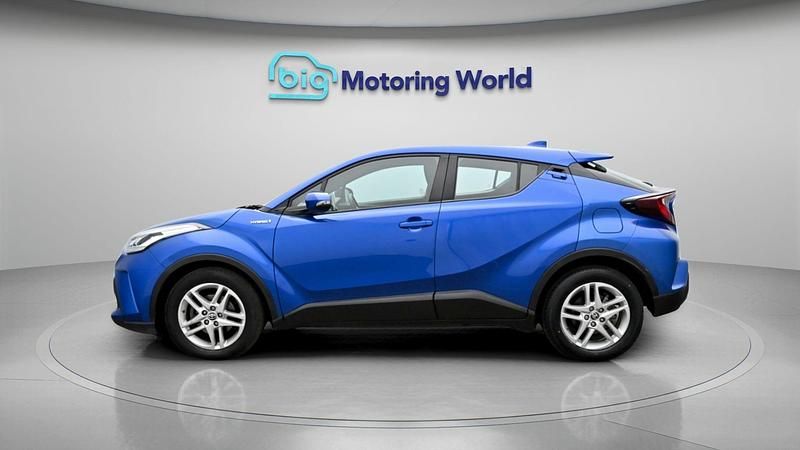 Used Toyota C-HR 121 HP (88 kW) 2021 SUV