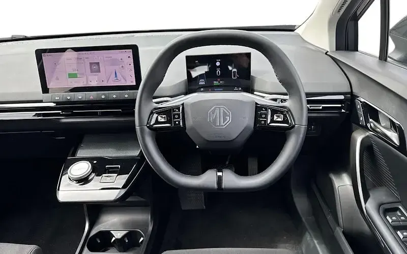 Used MG MG4 EV SE 125 kW (170 HP) 2025 Grey Hatchback