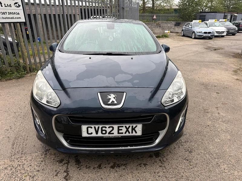 Usado Peugeot 308 Active 112 HP (82 kW) 2012 Azul Citadino