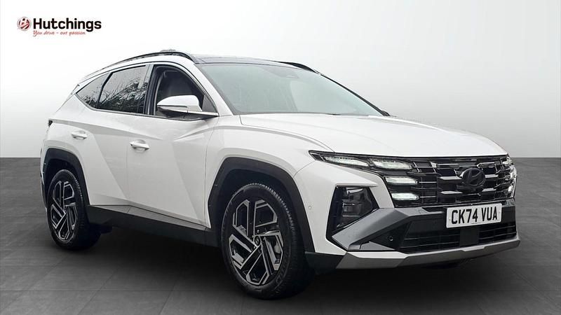 White Used 2025 Hyundai Tucson Ultimate SUV | £27,403 (A bit pricey) - Image 1/4