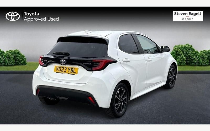 Used Toyota Yaris Hybrid Design 116 HP (85 kW) 2026 Hatchback