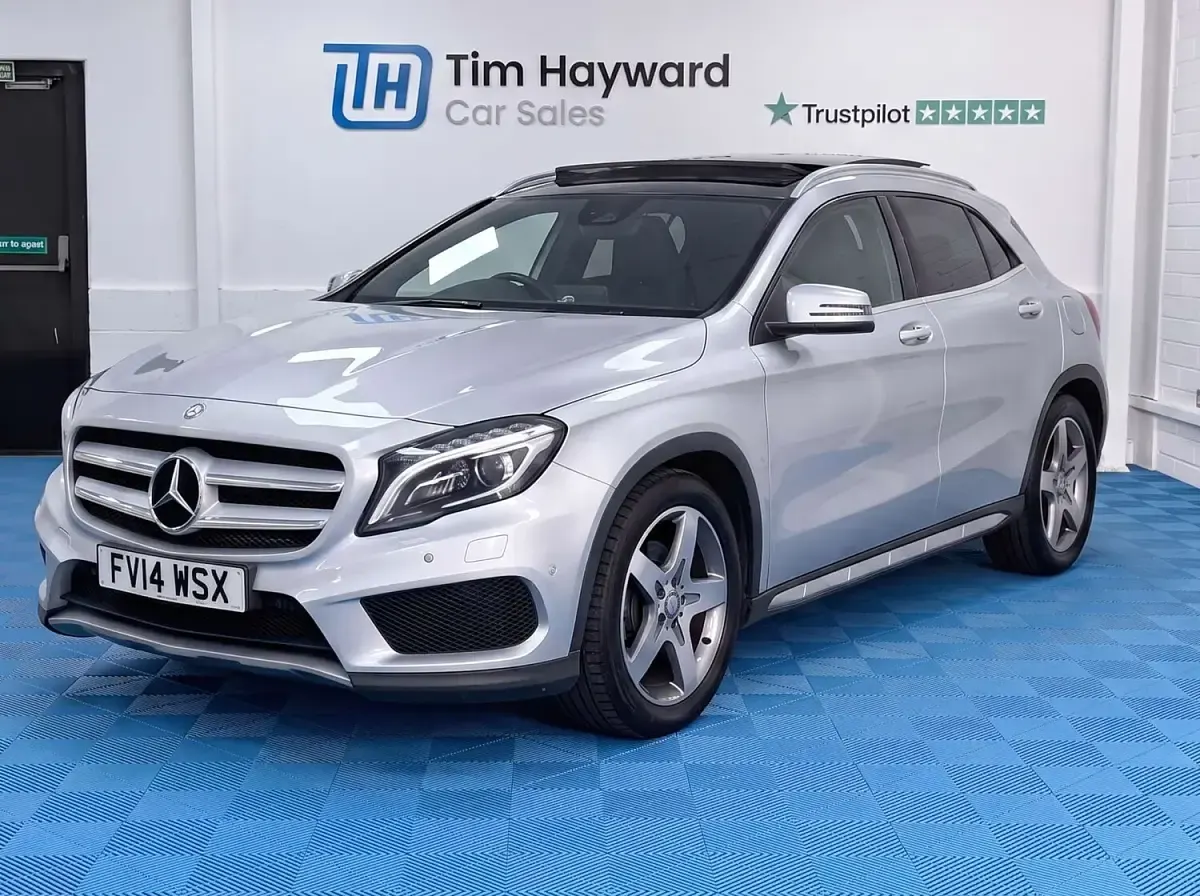 Used Mercedes GLA220 AMG Line Premium 170 HP (125 kW) 2014 Silver SUV