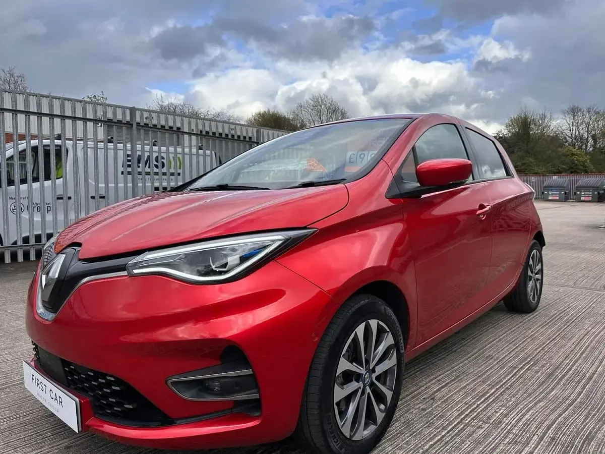 Used Renault Zoe GT-Line 100 kW (136 HP) 2021 Red Hatchback