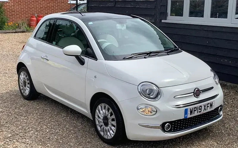 Used Fiat 500 Lounge 69 HP (50 kW) 2019 Hatchback