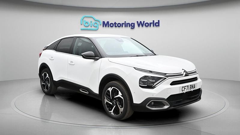 Used Citroën C4 PureTech 129 HP (94 kW) 2021 White Hatchback