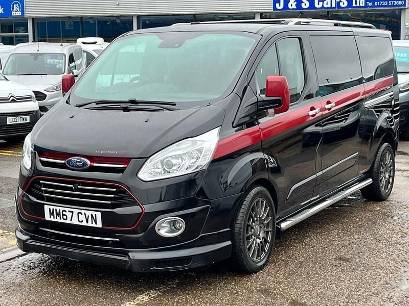 Used Ford Tourneo Titanium 170 HP (125 kW) 2018 Black MPV