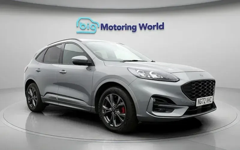 Used Ford Kuga ST-Line 190 HP (139 kW) 2023 Silver SUV