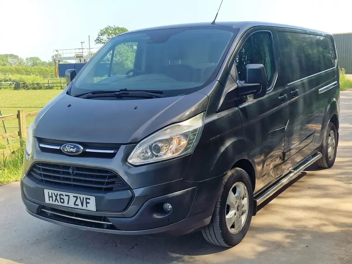 Used Ford Transit Custom Limited 130 HP (95 kW) 2017 Grey Van
