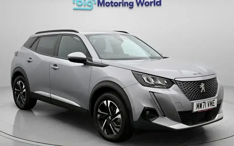 Used Peugeot e-2008 Allure Premium 100 kW (136 HP) 2021 SUV