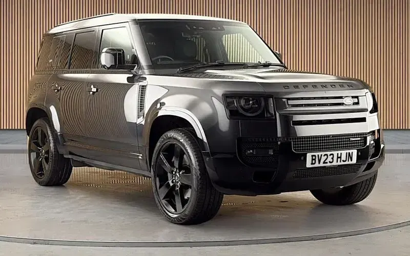 Used Land Rover Defender HSE Dynamic 250 HP (183 kW) 2023 SUV