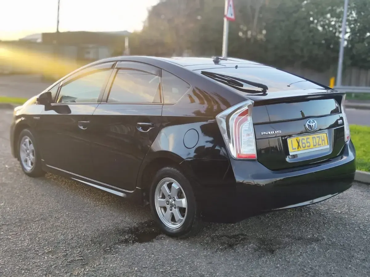 Used Toyota Prius 2015 Black Hatchback