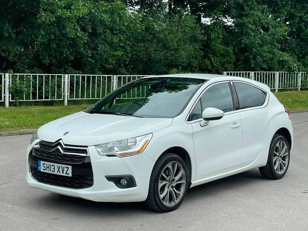 Used Citroën DS4 2013 White Hatchback