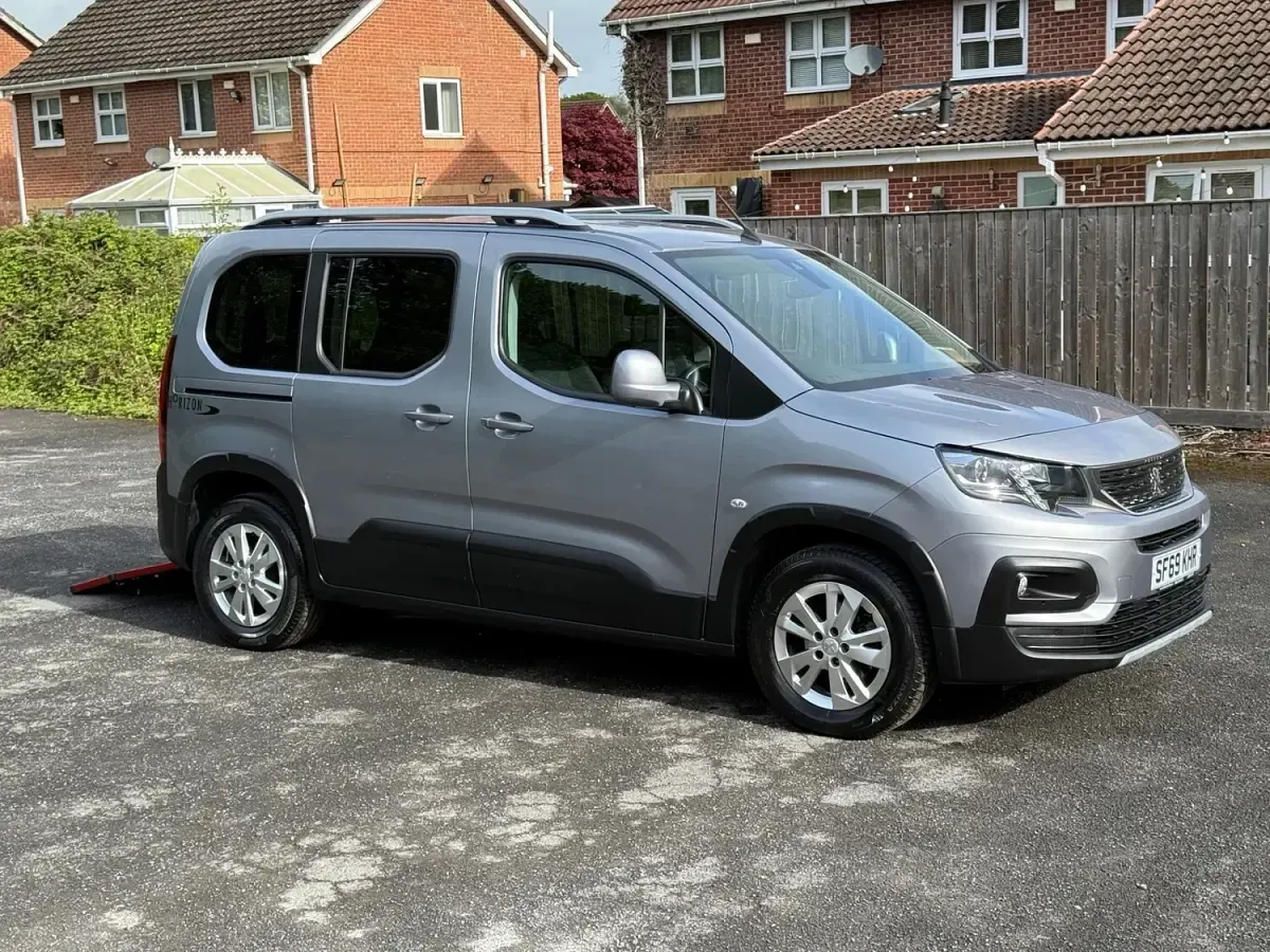 Used Peugeot Rifter Allure 2020 Grey MPV