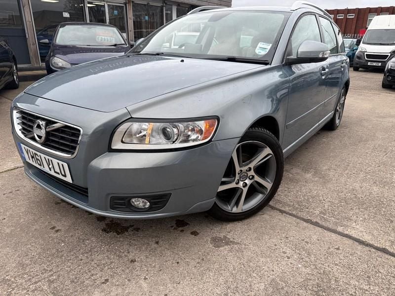 Used Volvo V50 SE Lux 115 HP (84 kW) 2011 Blue Estate