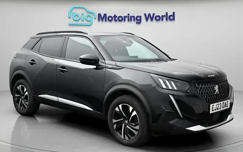 Used Peugeot 2008 GT 131 HP (96 kW) 2023 SUV
