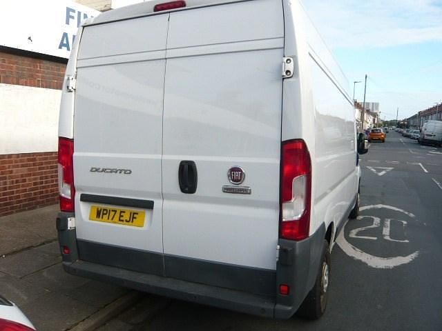 Image 4/4