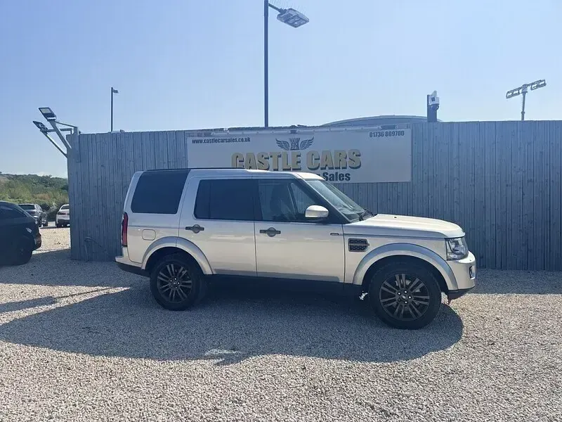 Used Land Rover Discovery 4 Graphite 256 HP (188 kW) 2016 Silver SUV