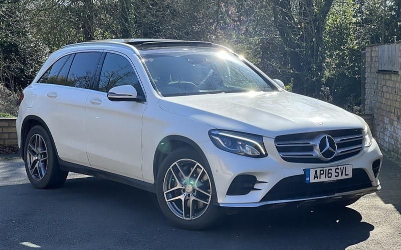 Used Mercedes GLC220 AMG Line Premium 170 HP (125 kW) 2018 Estate