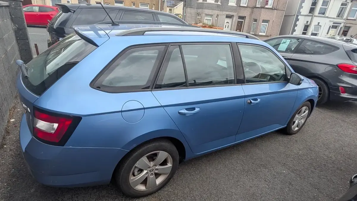Used Skoda Fabia SE 2015 Blue Estate