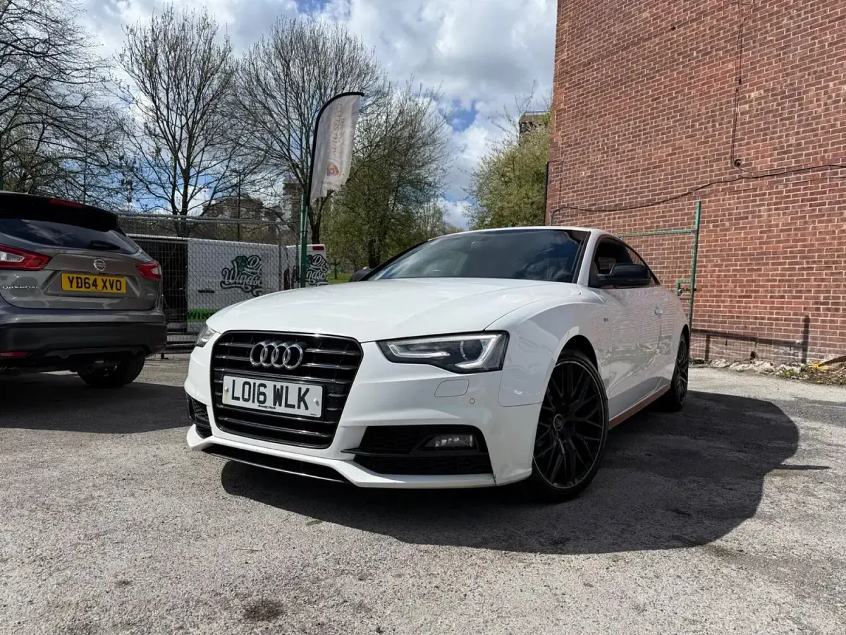 Used Audi A5 Black Edition 190 HP (139 kW) 2016 White Coupe