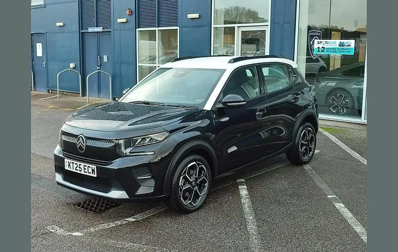 Begagnad Citroën C3 99 HK (72 kW) 2025 Svart Halvkombi