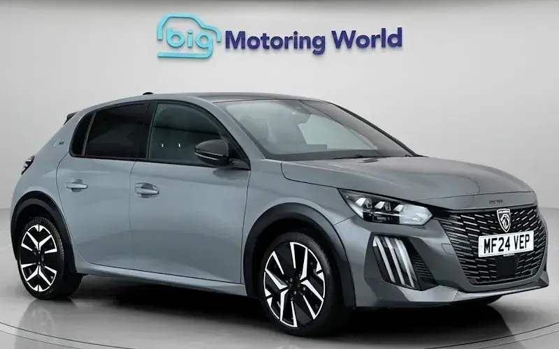 Used Peugeot 208 GT 102 HP (75 kW) 2024 Hatchback