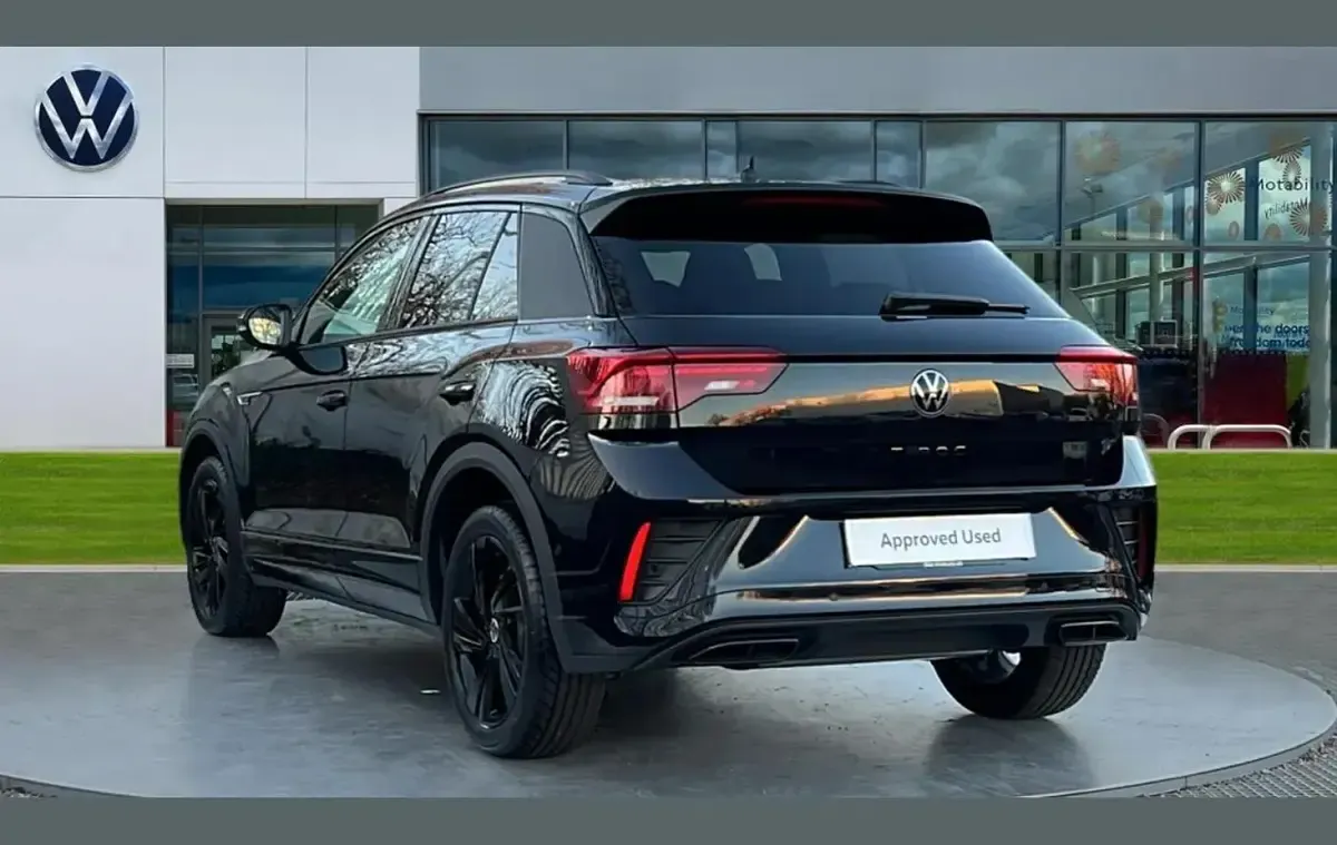 Used VW T-Roc R-line 150 HP (110 kW) 2026 Black SUV