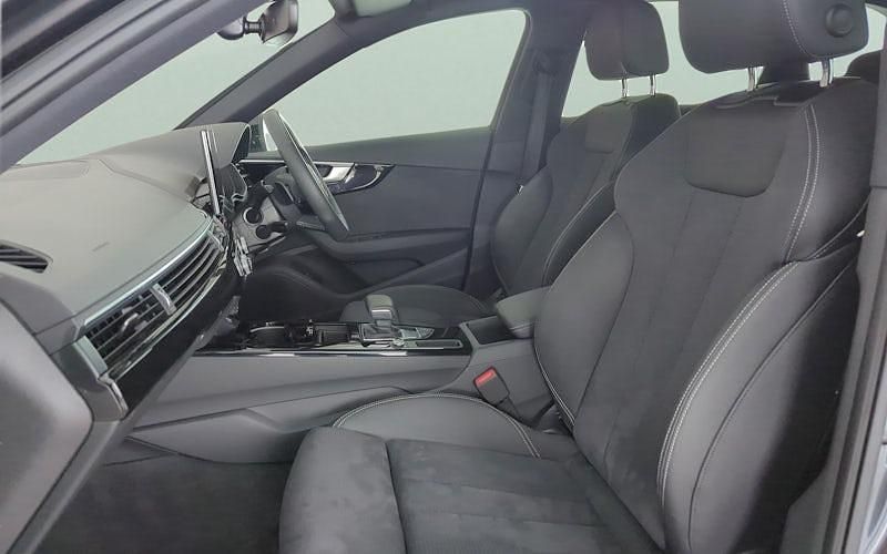 Used Audi A4 Black Edition 150 HP (110 kW) 2024 Grey Estate