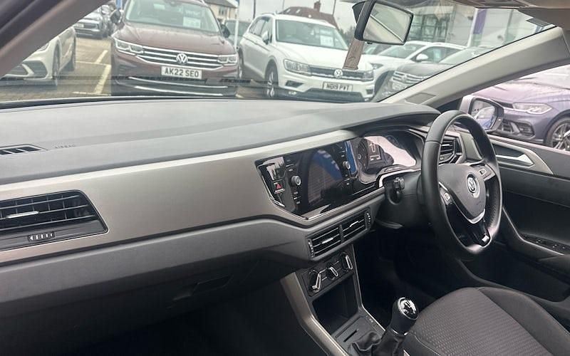 Used VW Polo SE 95 HP (69 kW) 2019 Grey Hatchback