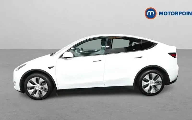 Used Tesla Model Y Long Range AWD 286 kW (389 HP) 2025 SUV