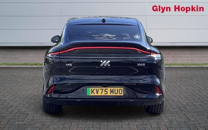 Usado MG IM6 553 kW (752 CV) 2025 Negro SUV
