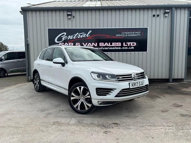White Used 2017 VW Touareg R-line SUV | £17,995 (Super price) - Image 1/4