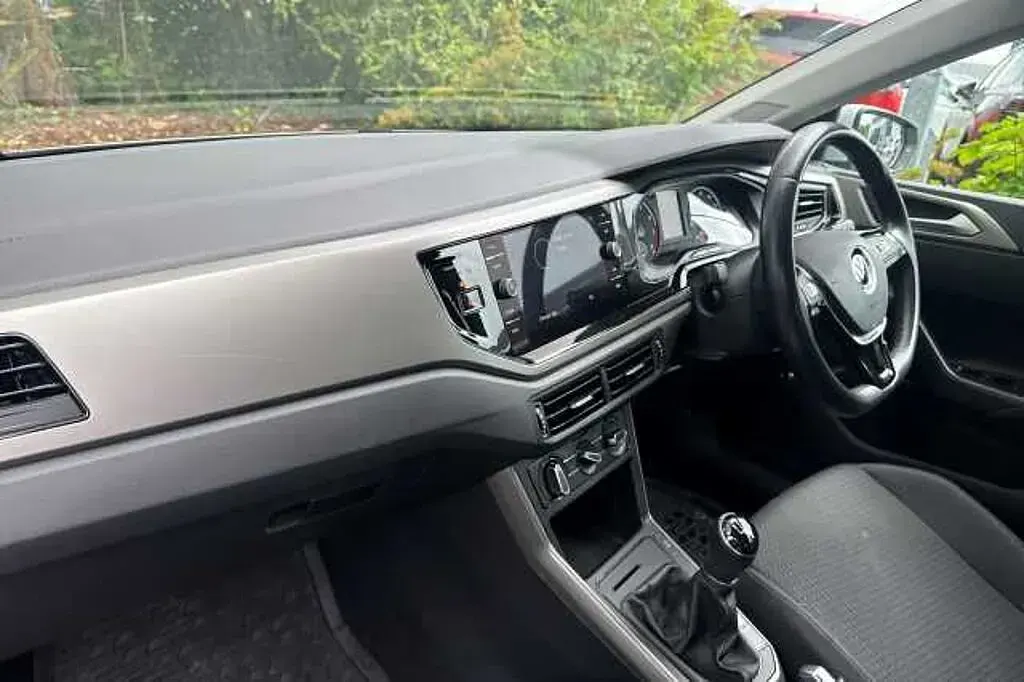 Used VW Polo Match 80 HP (58 kW) 2021 Silver Hatchback