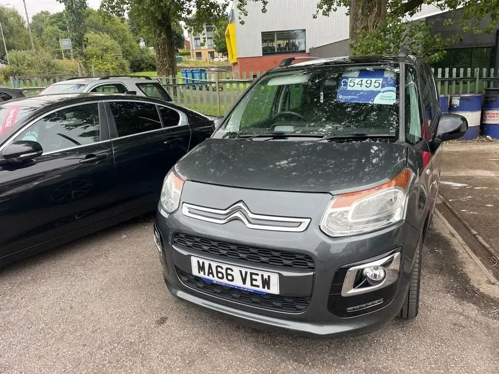 Used Citroën C3 Picasso Platinum 110 HP (80 kW) 2016 Grey MPV