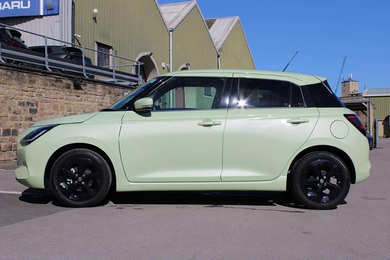 Used Suzuki Swift 82 HP (60 kW) 2025 Yellow Hatchback