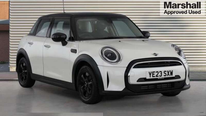 White Used 2023 Mini Cooper Comfort Hatchback | £20,421 (Fair price) - Image 1/4